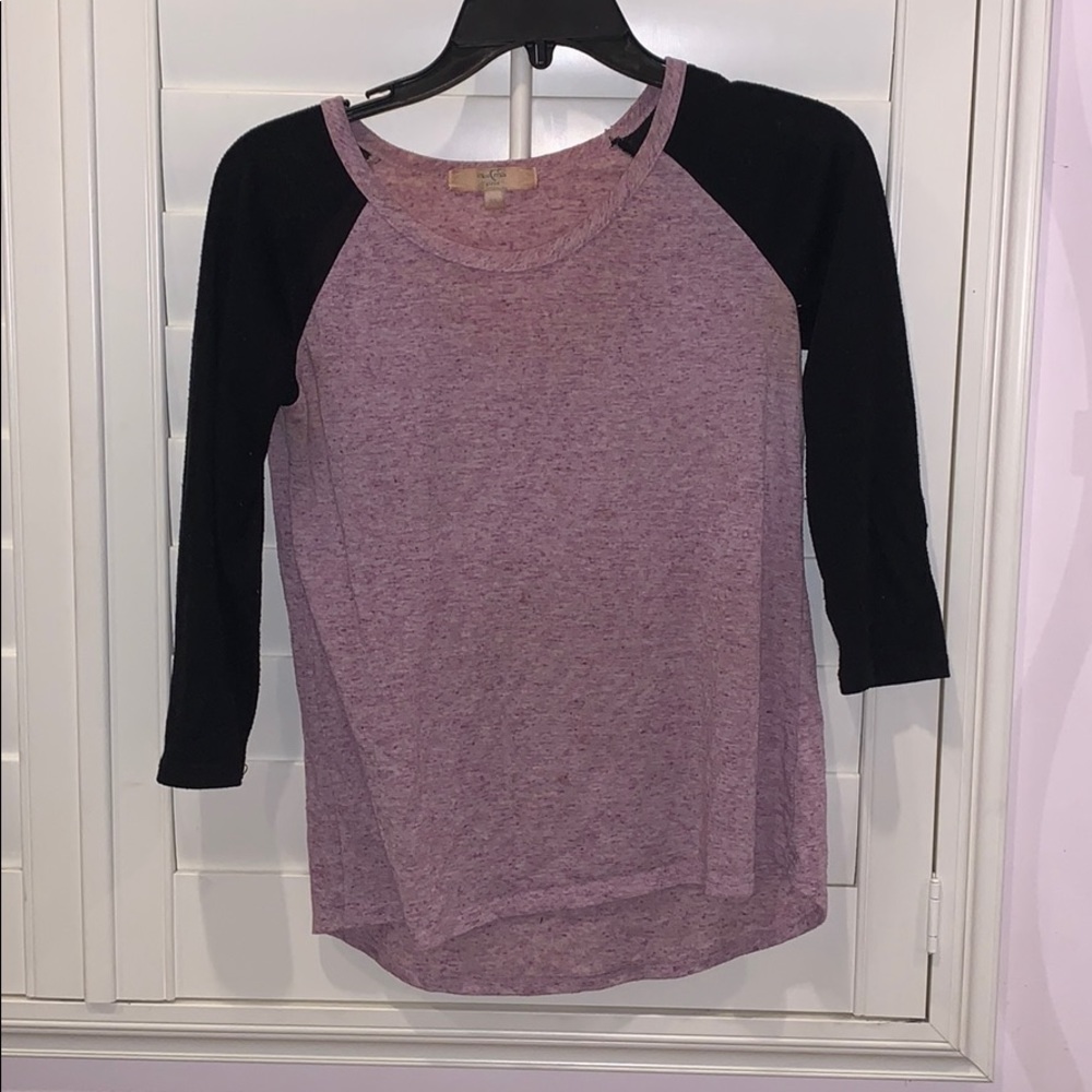 Heathered baseball tee with 3/4 sleeve